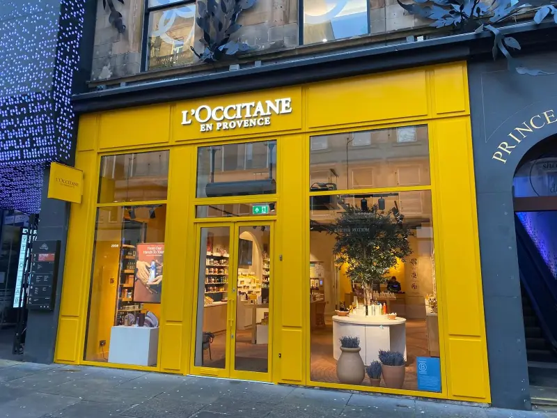 Shop front spraying, L'Occitane by Vanda Coatings