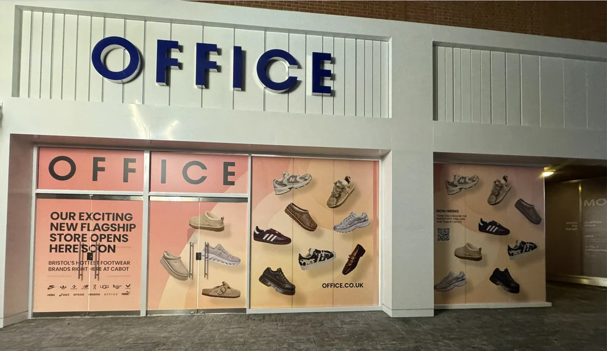 Shop front recoating at Cabot Circus, Bristol